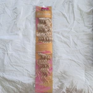 New Glam Seamless Wavy Tape In Hair Extensions!!